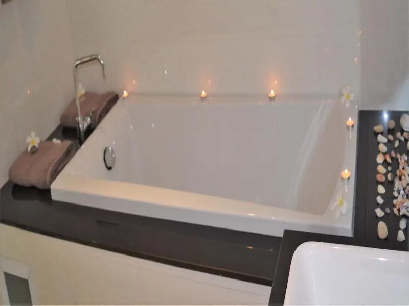 Coconut Bay Club Suite 201 Ko Lanta 3*,  Thailand